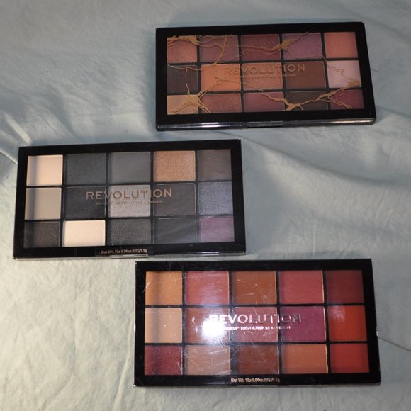 THREE eyeshadow palettes UNUSED Revolution london newtrals 2, blackout (C66)